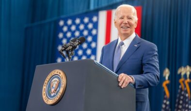 Biden: Enflasyonu Azaltma Yasası temiz enerji geleceğimize yapılmış tarihi bir yatırımdır